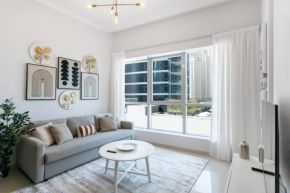 Luxurious 1 Bedroom Apartment In The Dubai Marina!
